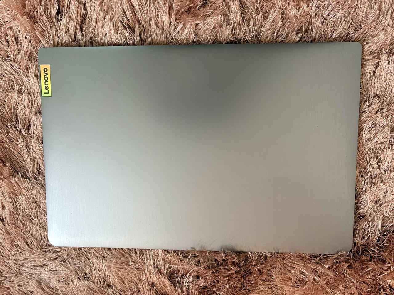 للبيع شاشة ١٥ 
جيل ١١ 
سعره ٤٠٠ 
نظيف الغلاف بيه بعد


**إذا كنت صاحب هذا الإعلان وتريد حذفه لأي سبب، رجاءا أرسل رسالة إلى الدعم الفني**