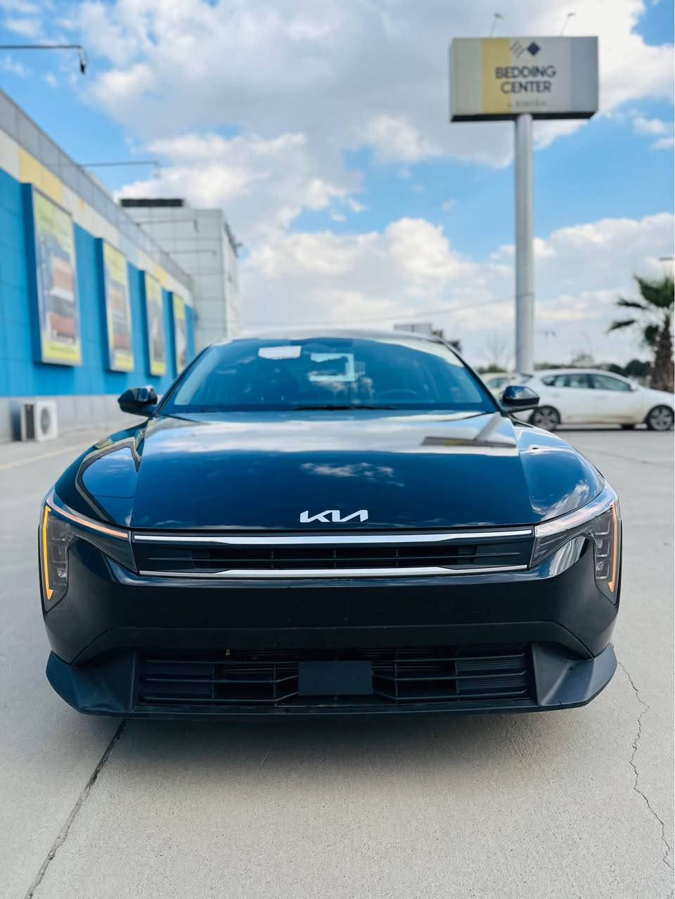 السلام عليكم

كيا K4 الشكل الجديد 2025🖤
2025 KIA K4 LX
ماشيه 4000 الف زيرو
محرك 2000 دوش المرغوب
جملغ خلفي  صبغ فقط  🔻
بدون ايرباك✅بدون دواخل ✔️

موصفات LX
شاشه ايباد عدد ٢
تشغيل عن بعد
رادار جانبي
تحديد مسار
رادار امامي
رادار خلفي
توقف ذاتي
قياده ذاتيه
شاشه كار بلي +اندرويد
سايد بريك بصمه
اوتو هولد
نظام سبورت ونورمل
تحكمات ستيرن 
وهواي بيها مواصفات

السعر 159 ورقة بدون رقم ( تترقم شمالي )
واتساب / ☎️ *********** 📞
العنوان / اربيل ( معرض اربيل كارس ) 
 رقم الشاصي3KPFT4DE7SE119950 أربيل, العراق
