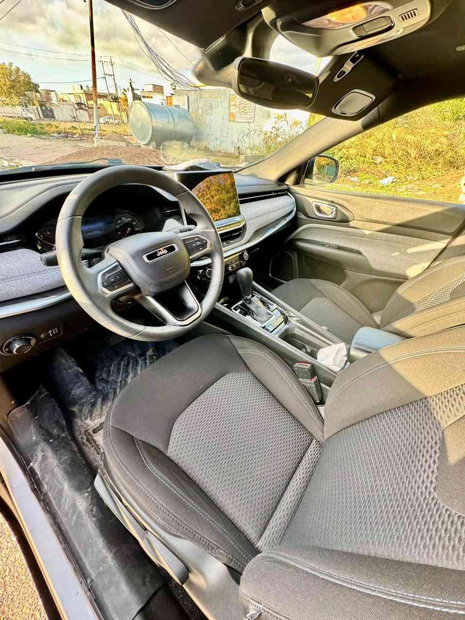 سلام عليكم 
جيب كومباس مديل 2023
سيارة موصفات مبينه الي يعرف بي ما يحتاج اذكر موصفات 
سيارة بدون صبغ دعامية ل دعامية 
رقم شاصي موجود بصور 
حادثة بس قبغ جنطة مكان تعديل 
كير محرك شرط ما مفتوح تحويل وكالا شرط 
مكان سيارة كركوك 

***********
سعر سيارة 155$ بي مجال بسيط 
بدون مراوسة بس بيع بلا امرن عليكم كركوك, العراق
