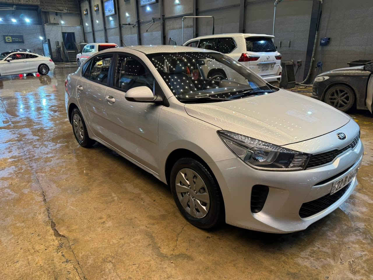 📌 الموديل: Kia Rio (2019 – 2020)

📌 الفئة: سيدان

📌 اللون: فضي

📌 المقاعد: 5 أشخاص

📌 الأبواب: 4

📌 الكيلومترات: 71,000 كم

📌 وارد خليجي

📌 كلين تايتل

🔧 المحرك والأداء

🔹 محرك 1.6L بنزين

🔹 دفع أمامي (Front-Wheel Drive)

🔹 ناقل حركة: أوتوماتيك 6-Speed 

⚙️ مواصفات داخلية وراحة

✅ نظام ترفيه مع بلوتوث

✅ 2 وسائد هواء

📌 بدون بخ لأي قطع 

🛡️ أمان وسلامة

✔ نظام ABS

✔ نظام ثبات إلكتروني

✔ وسائد هواء متعددة عدد 2

السعر 120 ورقة 

للتواصل ***********
