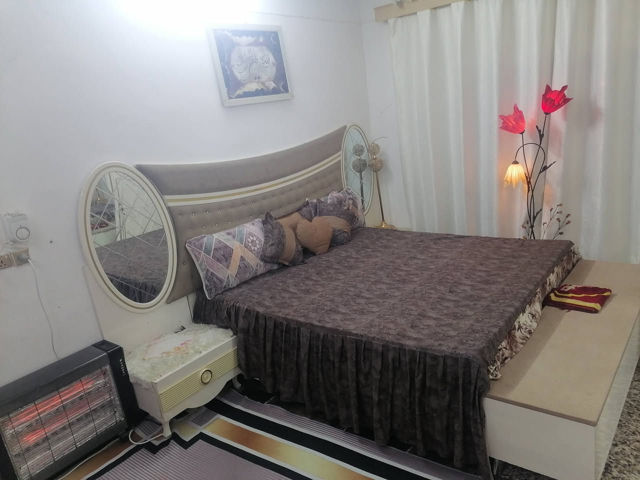 غرفه نوم للبيع شرط النظافه سبع قطع نظافه 90% رقم الهاتف السعر خاص ***********
