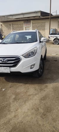 توسان • ٢٠١٥ • ابيض