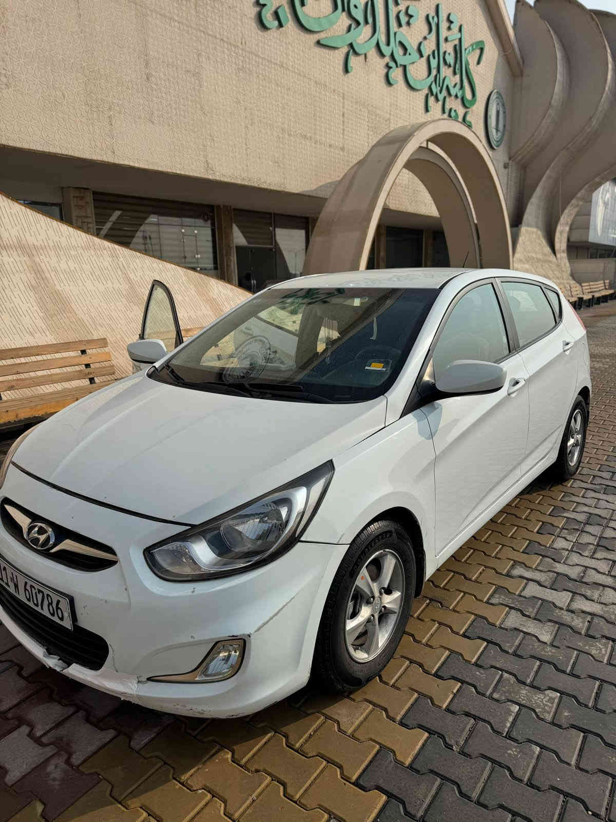 السلام عليكم 
من رخصة مدير الكروب المحترم اكسنت موديل (٢٠١٤) حادث جاملغ ايمن وبنيد نفسهن معمرات لان الضربيه خفيفه كير محرك صدر خلفي امامي كله جديد تخم تاير السعر ٩٣$ ورقه وبيه مجال حك الجيه العنوان بياع غير متواجد على الفيس الآن مكلف بالنشر رقم ابو السياره 

***********

+964 770 455 5310
