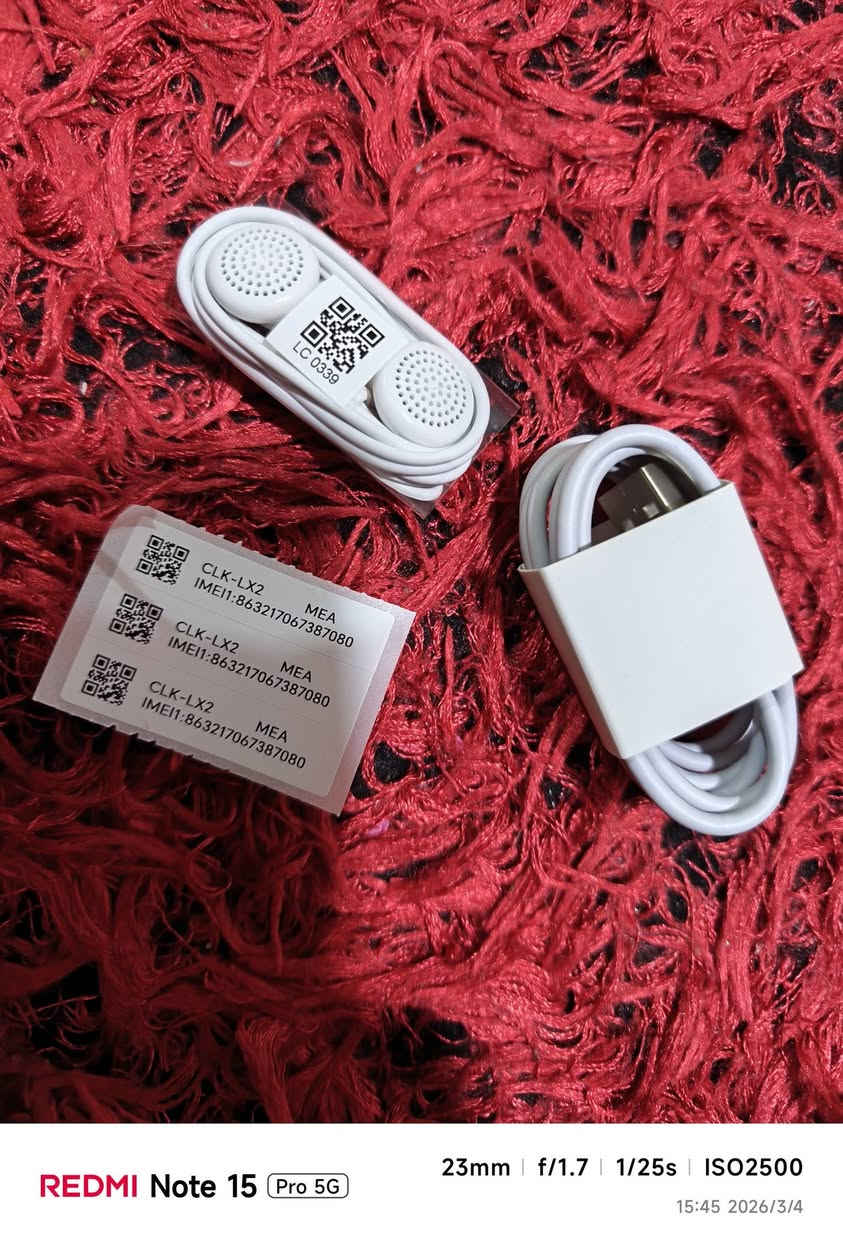 السلام عليكم ورحمة الله وبركاته 
الي يريد هدية للعيد شرط بالباكيت زيرو 
هونر X 7b
ذاكرة 256
الله يشهد بس الشاحنة مستخدمها بدون استخدام الكيبل 
باقي غراضو زيرو شرط مامستخدمة والدنيا رمضان 
السعر ١٧٠ الف 
مع كفرات هدية
المكان حي الحدباء سايدين الصورة
للتواصل ***********
