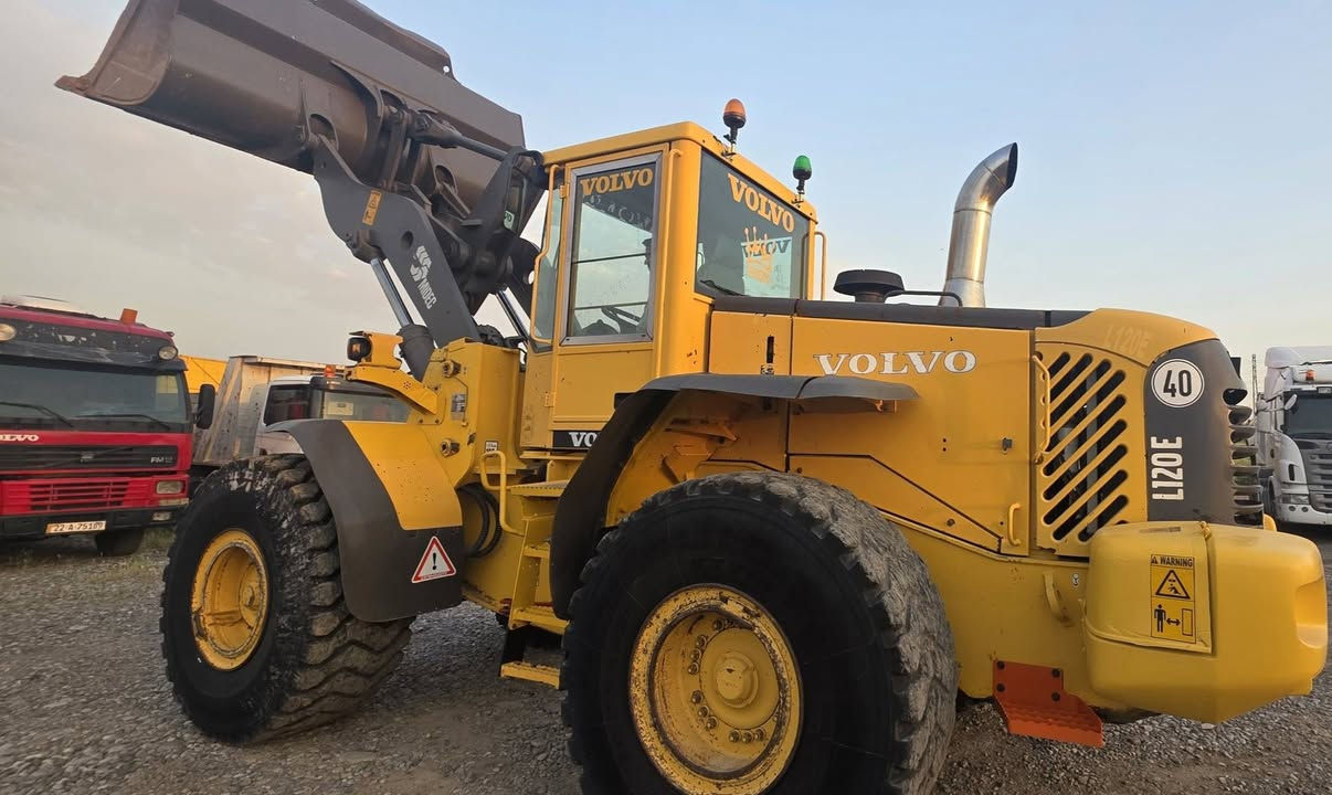 للبيع - بۆ فرۆشتن رەقم سلیمانیە
———————
عفار  : VOLVO
حجم : L120E
موديل : 2003
مکان   :اربیل قضا ٕخبات معرض باران
—————————
بۆ زانیاری زیاتر پەیوەندی بکەن بەم ژمارە تەلەفۆنە 

***********
***********
