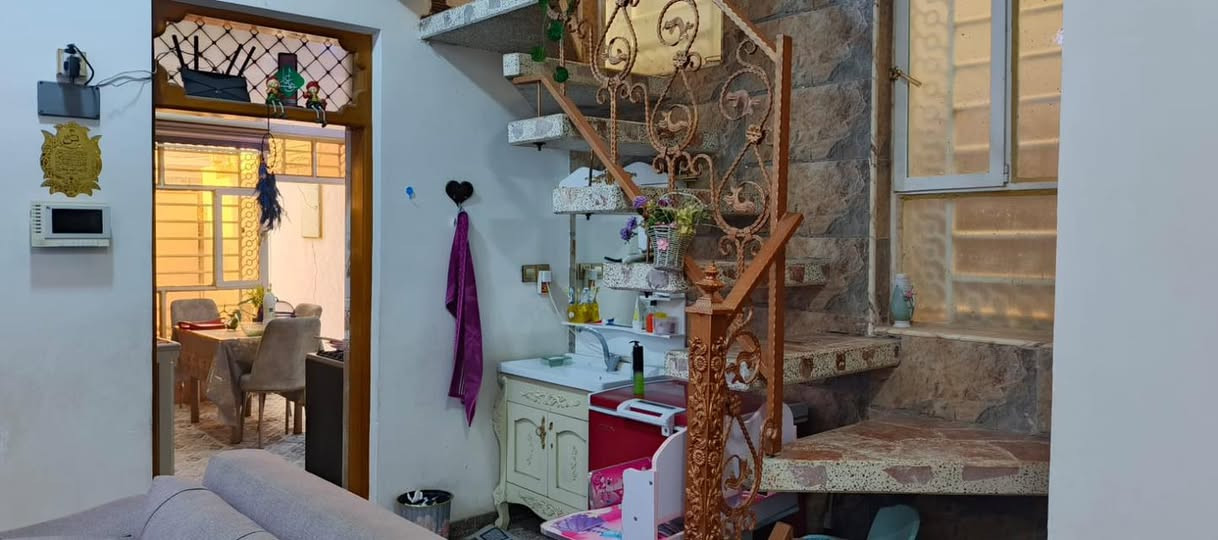 نستقبل عروضكم في جميع احياء النجف 
اللهم صل على محمد وال محمد 
دار للبيع في حي الجامعة 150 م طابقين كونكريت مسلح منطقة ال 30 الف 
شارع 10 م
السعر : 350 وبي مجال 

للاستفسار الاتصال على الارقام التالية او مراجعة مكتب الطيار للعقار في حي الغري  

*********** علاء الطيار 

 *********** ابو علاء الطيار 

نستقبل عروضكم في جميع احياء النجف الاشرف - بيع - ايجار- رهان
