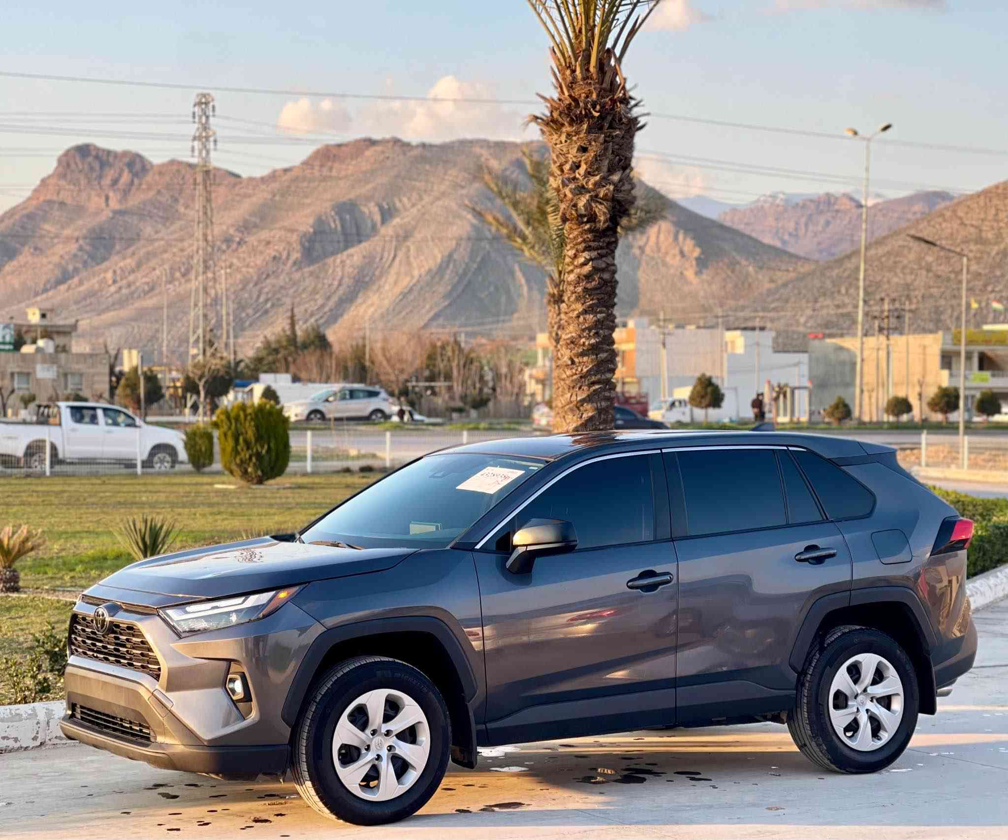 ‏TOYOTA RAV4 2024 LE  AWD
مودیل 2024 Black top 
مواصفات LE  AWD
دەبل ئەکسل 4×4
گێج ئەلیکترۆنی
بریک بسمە
رادار360 دەرەجە(بيشەوە+ دواوە+ ئاوینە)
ئۆتوبریک پؽیشەوە + ئۆتوبریک دواوە

ماوەی رۆیشتنی 11 mil
بی بۆیاغە(يەك پەڵەی سەر بۆنیت بۆیاغە)
 بی ارباک 
ژمارە كاتی /نەشكاوە ۳ مانکی لەگەڵە

‏2T3F1RFV1RW463918

ژ.م:- 
٠۷٥۱۲٠۸۹۸٥۹
٠۷۷۸۱۹٦۲۸۱۸ رانية, السليمانية
