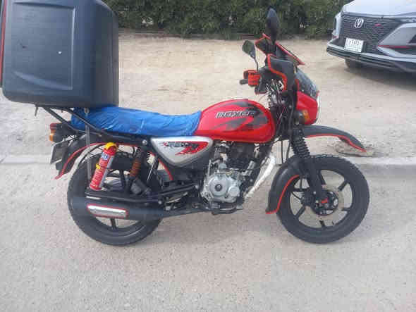 سلام عليكم دراجه بوكسر بجاج دراجه كعده حلوه مداريه على اخر حبايه دهن كله الكموري حسن دهن دراجه تجي وشوف نضافته محفض على كل برغي بيه / دراجه رايته 2600 بيه مجال تعال ما راح قصر وياك / مكان بغداد شعب *********** متواجد وتساب
