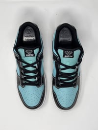 نايك اس بي • مقاس ٤٤ • قطعة فنية