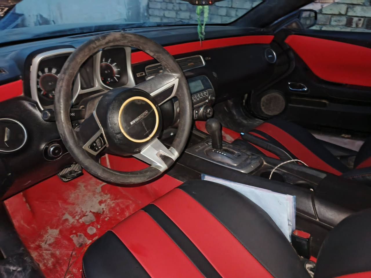 سلام عليكم كمارو مديل 2010 مكينه وكير كفاله سياره نضيفه 
مراوس أو بيع 
تبريد ثلج
رقم ***********
سعر 60
