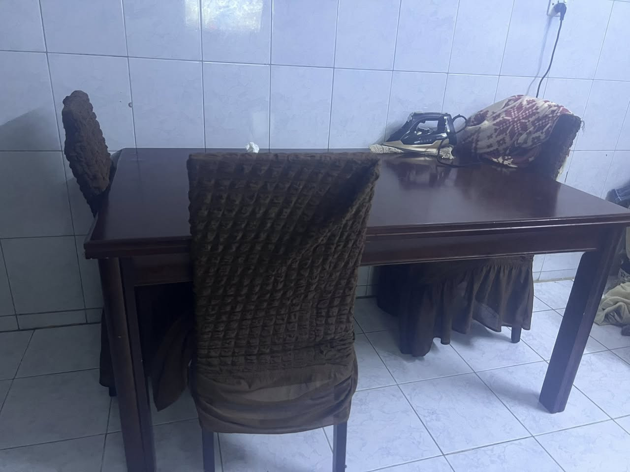 السلام عليكم عندي ميز طعام وساعة غموديه للبيع ب100ثنينهم


**إذا كنت صاحب هذا الإعلان وتريد حذفه لأي سبب، رجاءا أرسل رسالة إلى الدعم الفني**