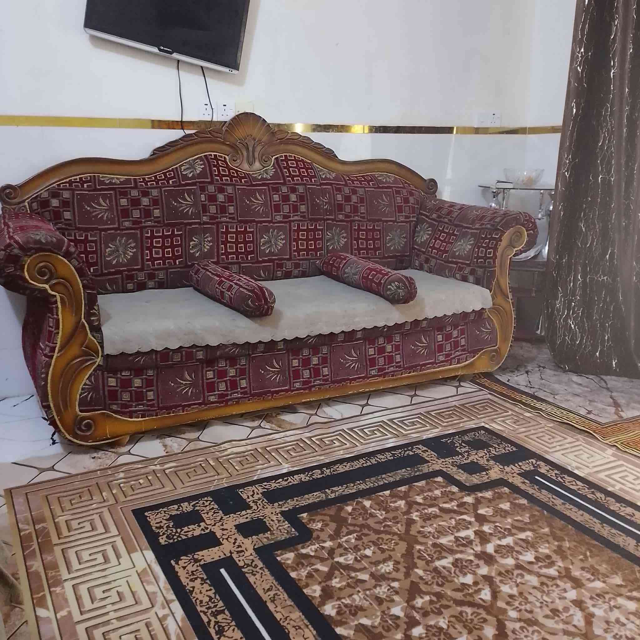 تخم كامل للبيع نضيف جدا شغل تسكام
السعر ٣٠٠وبي مجال واتساب ***********
