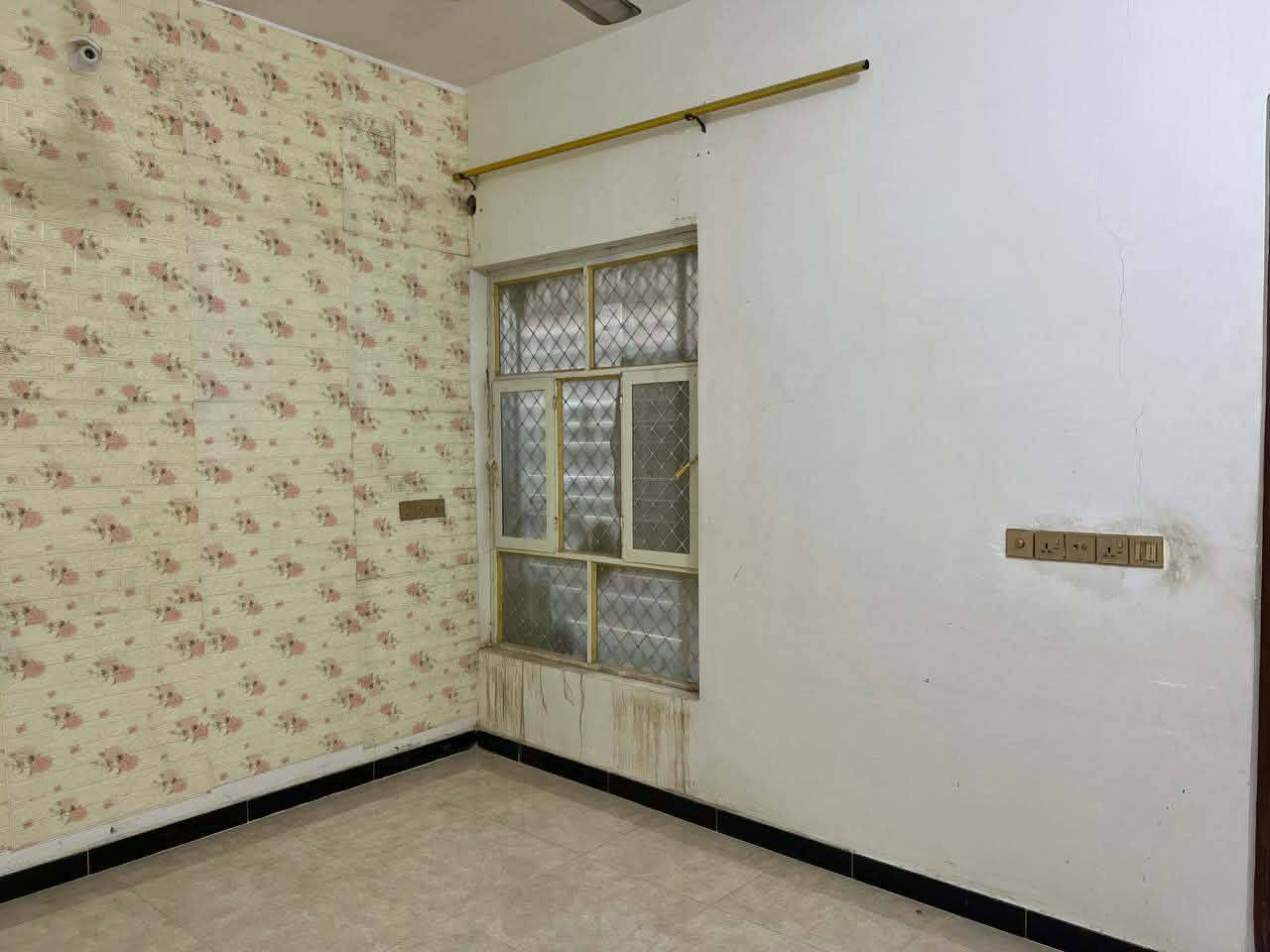 💢السلام عليكم 

☘️اصبحنا بصباحك يأاامير المؤمنين 

🏦دار سكـــــــــــــن للبيع طابوو صرف 

📍العنوان:- حي الزيتون شارع القوس قرب ارز لبنان

📏المساحه:- 100م بناء حديث كونكريت طابق ونص 

☘️محتوياته:- 

✅غرفتين نوم 

✅صالتين 

✅مطبخ 

✅مطبخ 

✅استقبال 

✅صحيات داخليه 

✅صحيات خارجيه 

✅طارمه صغيره... استاره...

🏦الدار مطلوب... لصندوق الاسكان 18 مليون 

🔸لمعرفة السعر المطلوب باليد علق ب ياعلي مدد
ـــــــــــــــــــــــــــــــــــــــــ.... ـــــــــــــــــــــــــــــــــــــ
#للاستفسار اكثر:-خاص او اتصال

#هاتف:- ***********

#هاتف:- ***********

#مراجعـــــــة مكتب دبي للعقار والمقاولات العامه 

#عنوان المكتب سايدين الجمهوري مقابل مدرسة القدس
