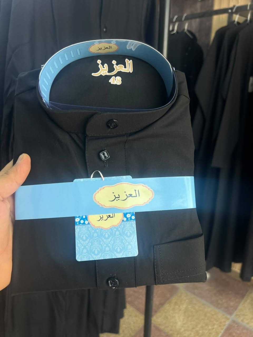السلام عليكم
محل حيدر الغزي للزي العربي.. العنوان ناصريه شارع محطه القطار مقابل محل احمد اللمعي للسيارات.. ومجاور مدرسه الياسمين الاهليه..
يتوفر لدينا دشاشه كويتي مستعمل
ويتوفر لدينا دشداشه جديد موديلات مختلفه.. كما يتوفر لدينا دشداشه لون اسود وتراك شور اسود..
التواصل على الرقم ***********
و اسيا ***********
