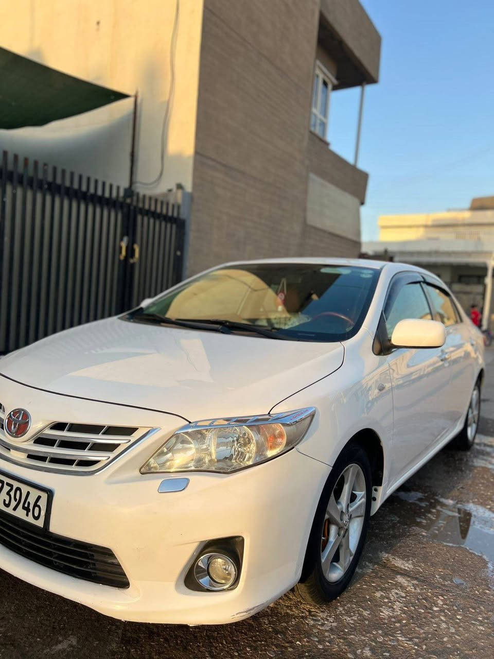 مۆدیل 2013
هەتابلی جوانە مالای دۆستە
یەک جاملخی لای سەکنی سبوخە
یەک درگای لای سەکنی بەبیلاد  گۆراوە
سندوقی بەبیلاد گۆراوە بی جەمپ
یەک بەست ساردی هەیە 
سەنەوەی هەتا 29تازەیە
گیر مەکەنە بەشەت ئەوەی جدکەی تینەبیت
تایەوویل لۆکە
***********٨
شوێن هەولیر أربيل, العراق
