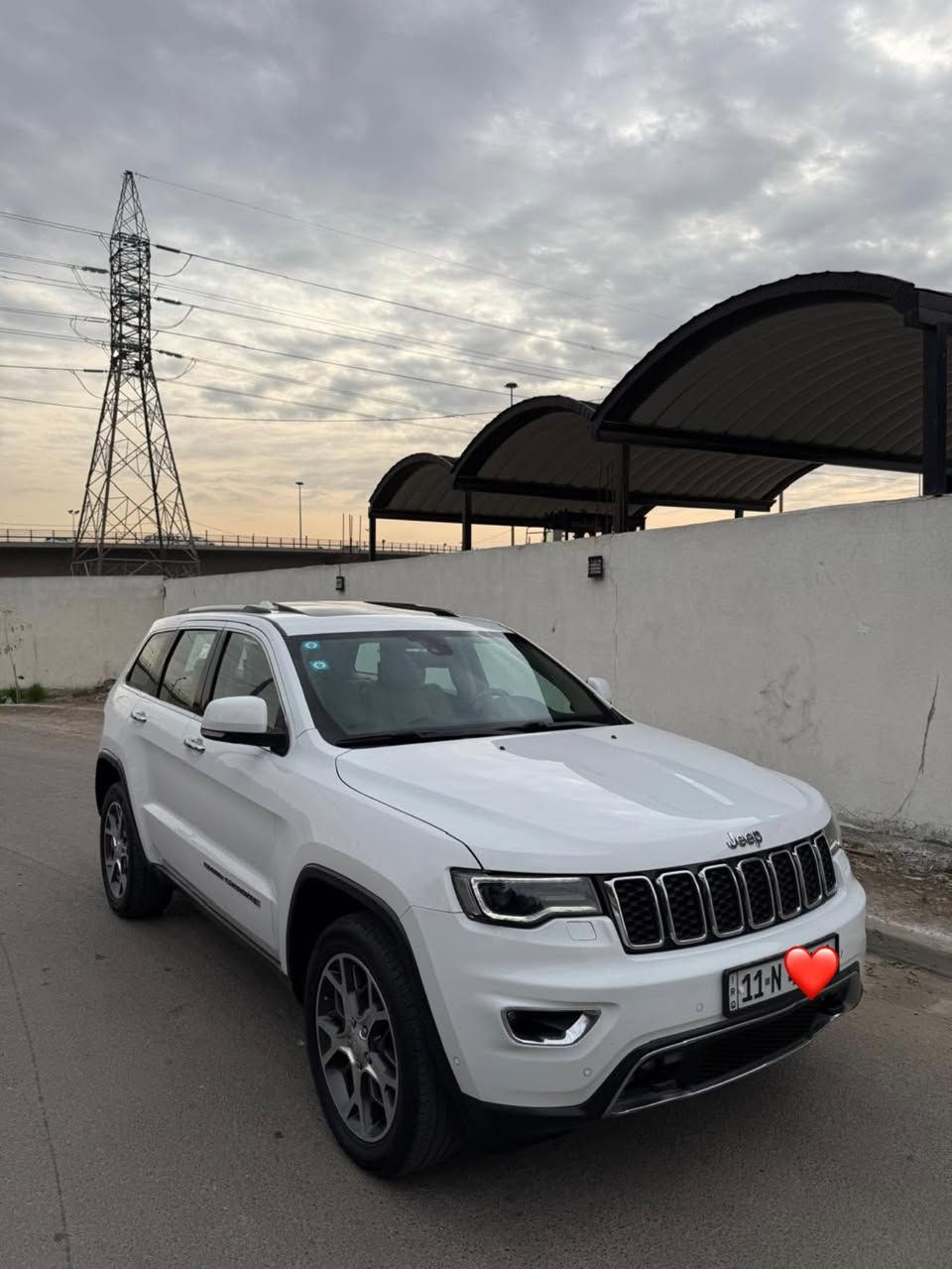 السلام عليكم
جيب خليجي شركة هارلم لمتد بلاس 3 شاشات 

2019

رقم بغداد ب اسمي شرط التحويل 

كفالة من الفتح والصبغ والتبديل 

بدون نقص

العداد 66 الف 

العنوان بغداد المنصور
***********

السعر 288 وبيها مجال بسيط
