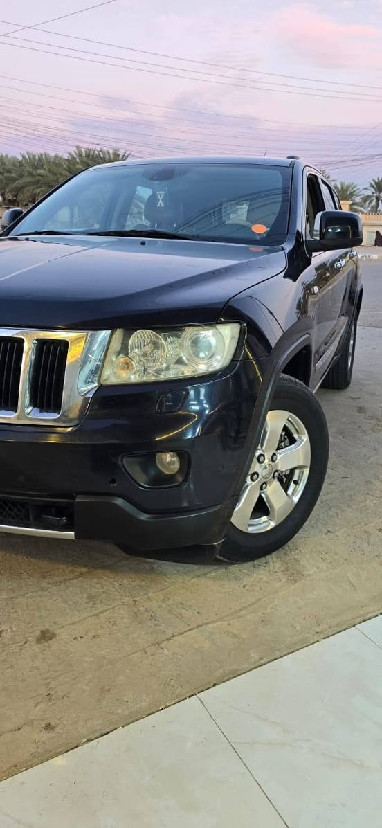 السلام عليكم ..للبيع..جيب موديل ٢٠١١ خليجي..محرك ٨ سلندر سونار موجود مع الصور رقم بغداد تحويل مباشر السعر ١٥٨ ورقه بي مجال...مكانها..الرمادي...***********
