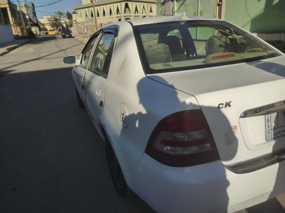 السلام عليكم سيكي للبيع الون ابيض السيارة جاهزة رقم الماني شرط الوكاله والتحويل رقم نينوى كاربون بيها طخم تاير جديد كهربائياته كلها شغاله داخله نظيف الشراي يتصل اني موكلف بل نشر خبر صاحبها موديل 2013 رقم الهاتف *********** /*********** العنوان موصل الجانب الأيمن الشراي يتصل السعر 35 وبيها مجال موصل, نينوى
