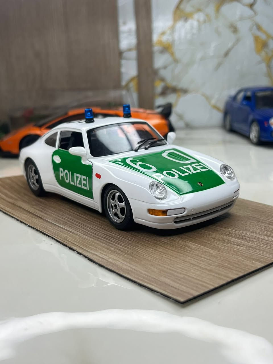 للبيع ⌚️

بورش  كاريرا بوليس 🚨 1993 
حجم 1/24 
انتاج شركه / بوراكو الايطاليه 

للتواصل : ***********
حساب تيك : diecastbaghdad0
انستا : diecast_baghdad_1
فيس بوك  : طه جمال العامري
