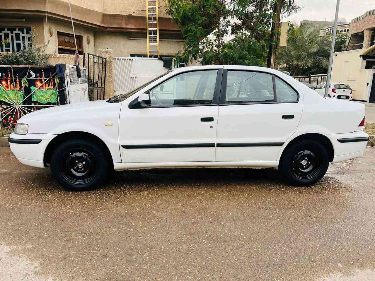 سلآم عليكم سمند ٢٠١٢ بيھا جالمغ الأمامي مبدل يمنة واليسرة بلادي بدون صبغ بدون دواخل اثر طخة بسيطة كير محرك صدر تبريد كلة جديد رقم جديد مصفرة غرمات تخم تاير جديد صبغ ويالة حراري سيارة مسويلھا ادامة كاملة جاھزة مابيھا اي نقص السعر ٥٠ وبي مجال رقم الهاتف *********** مكان السيارة بغداد
