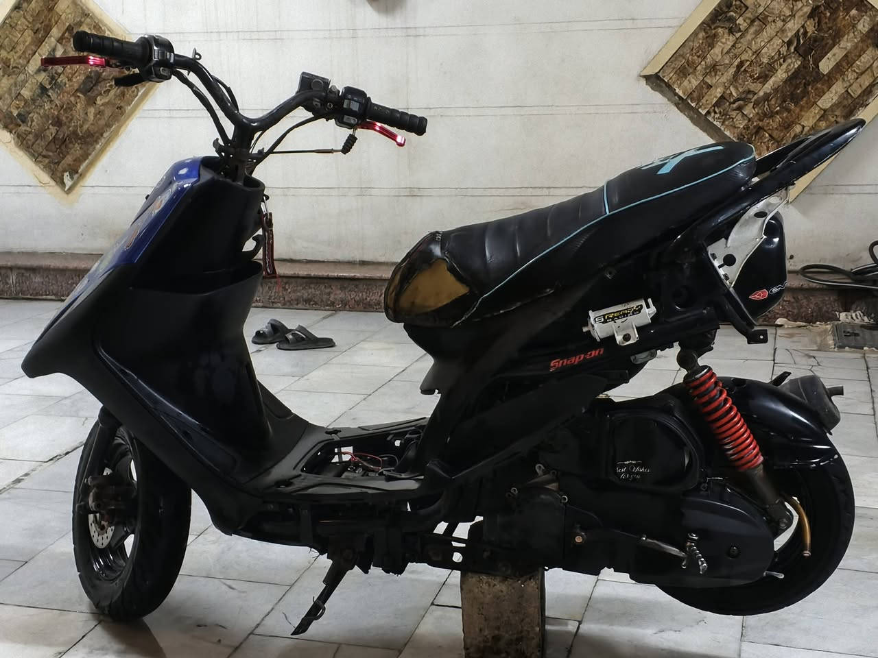 السلام عليكم ماكس للبيع شغاله سلف هندر مكينه كلش ناعمه ونضيفه عارضها ب350وبيها مجال بسيط مكاني بغداد فلكه حي النصر ***********
