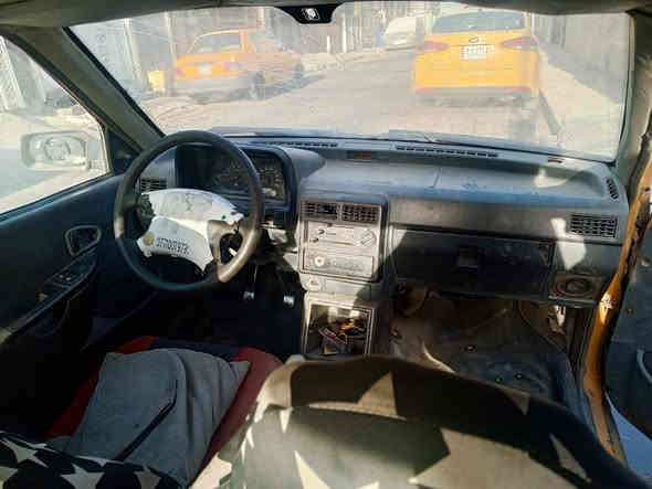 السلام عليكم سايبا البيع موديل 2009 عليهه غيرمه و هئية مليون كلشي مابيهه سياره يوميه اروح ببهه واجي شراي يخابر و يجي اشوف سياره عنوان بغداد المشتل *********** اني ابيع  10 وراق صافي معليه لا غرامه و لا هئية
