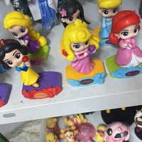 أميرات دزني • ٨ قطع