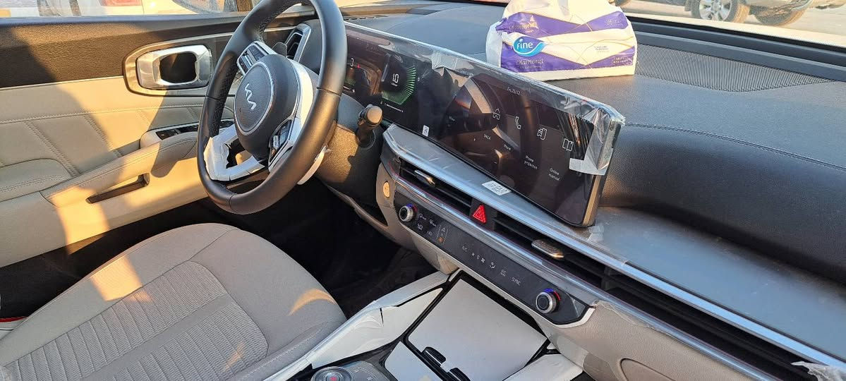 للبيع سورنتو 2025 ماشيه 13000 كلم سياره خليجي ماخذه زيرو قبل ٤ اشهر مواصفات نص فوول ***********
السعر 350 ورقه وبيه مجال للتفاوض
