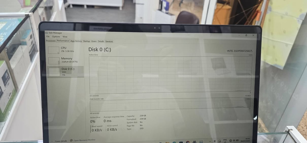 ​💻 Dell Inspiron 15 7000 (2-in-1)
لاب توب ديل لمس و قلاب 2in1 
المالمعالج: Intel Core i5-8250U (جيل ثامن قوي وموفر للطاقة، ممتاز للمهام اليومية والدراسة والعمل).

​🧠 الذاكرة العشوائية (RAM): 8GB (لتصفح سريع وتنقل سلس بين التطبيقات).

​💾 التخزين: 256GB SSD M.2 (سرعة فائقة في الإقلاع وفتح البرامج مقارنة بالهاردات التقليدية).

​🖥️ الشاشة: 15.6 بوصة بجمالية فائقة، تدعم اللمس الكامل 👆 وتدور بزاوية 360 درجة 🔄 لتناسب كل وضعيات عملك وقراءتك!

​🔥 المميزات الإضافية:
​🌟 تصميم نحيف وأنيق بهيكل متين.
​🔋 مثالي للمصممين، الطلاب، ورجال الأعمال بفضل ميزة الـ 2in1.
​💰 السعر:
​📥 350 الف دينار عراقي
​📞 للطلب أو الاستفسار، يرجى مراسلتنا على الخاص


**إذا كنت صاحب هذا الإعلان وتريد حذفه لأي سبب، رجاءا أرسل رسالة إلى الدعم الفني**