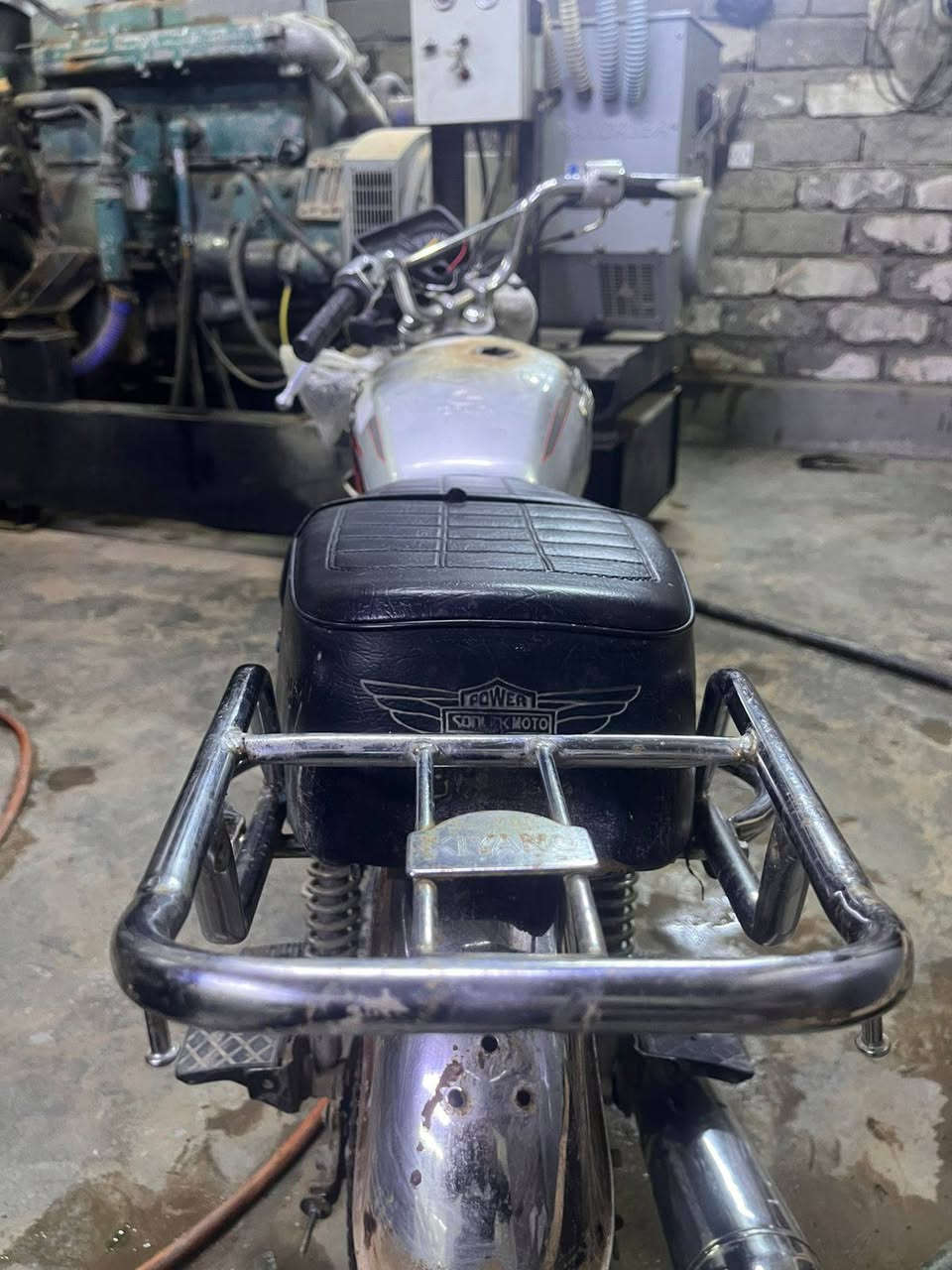 السلام عليكم تايگر 20
محرك مفتوح مره وحده لا صرف ولادخن شلعه و معدل خير من الله 
السعر 380 وبي مجال
***********
