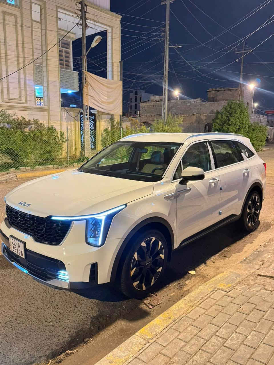 سورنتو 2025 خليجي رقم اربيل جديد تحويل او وكاله 
مكفول صبغ ضربه تبديل بارد 
نص فول حساسات امامي خلفي كامره خلفي باب كهرباء كشن كهرباء كير كصبه 6سلندر تشغيل عن بعد بصمه لد امامي خلفي ويل 20 باقي موصفات معروفه سعر 284 وبيه مجال بسيط لشراي يتصل
***********
مكان سياره بصره البصرة, العراق
