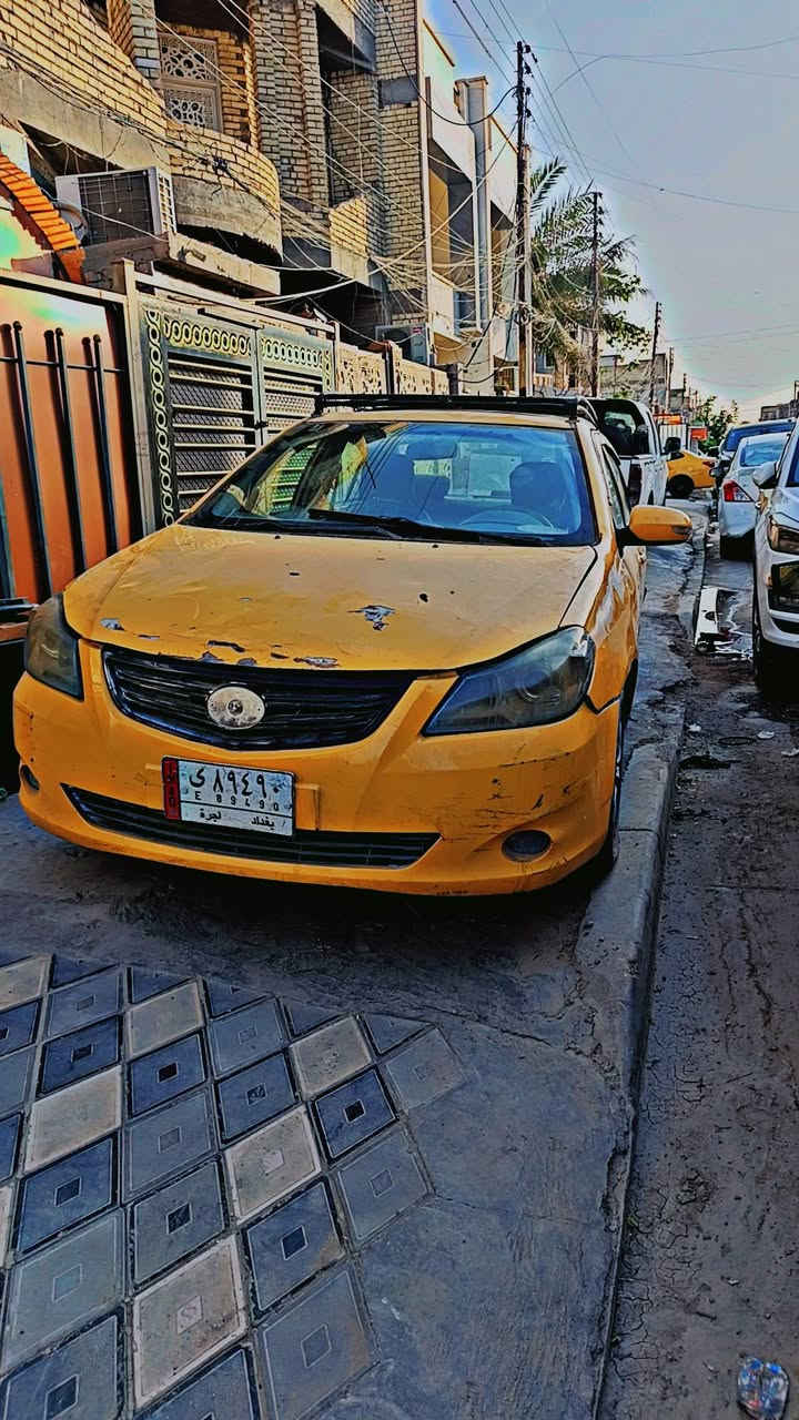 سلام عليكم سياره بي وايدي جي ثري موديل 13 محرك وكير ياباني هونده سياره عاطله صاحبه الشرعي متواجد في بغداد سعر ٢٥ بيه مجال التصال على رقم ***********
