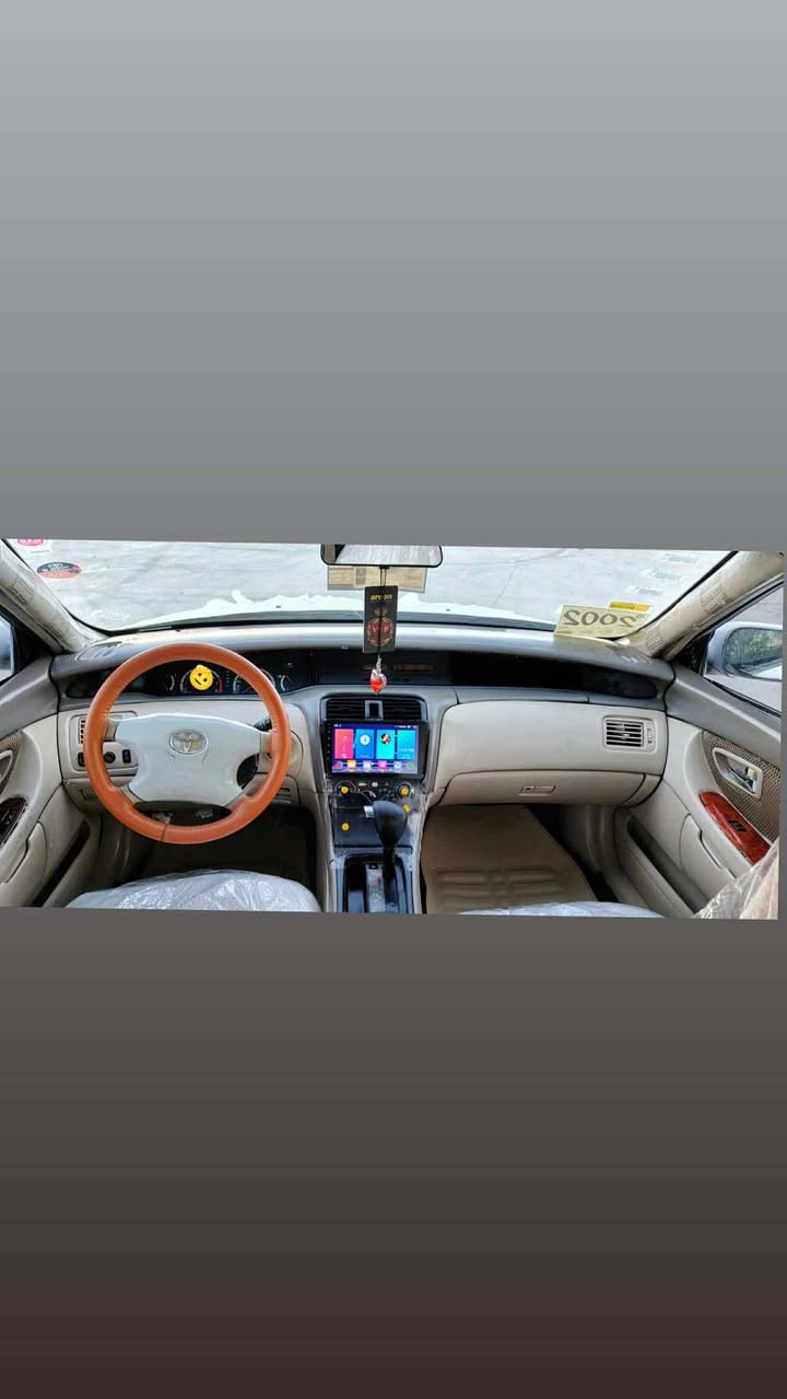 ماشاءللە لەماڵی هەموو لایەک ئەڤەلۆن ساغ ساغ بێ ڕەقەمی دوبەی مۆدێل 2002 مەکینە 3000 مەحەسەن گێڕ تۆماتیک گێڕو مەکینەو تەبرید ساردو گەرم بەشەرت ڕۆنی گێڕو مەکینەی تازە گۆڕیاوە تەقەو ڕەقەی بەشەرت چرکەی تیانیە چوار تایەو ویلی لۆکی لەژێرە کامل بۆیاخ عام کریاوە لەسەر ساقی دەعموو لێدرانی نیە کامل جوانکاری بۆ کراوە ناو دەر شاشەی بۆ بەسراوە ماشاءللە نمونەیە لەجوانی سعری 40وەرەقەو کەمێک مەعمەلە گۆڕینەوەش ئەکەم بە مەلیکە یان شاهینە ***********
