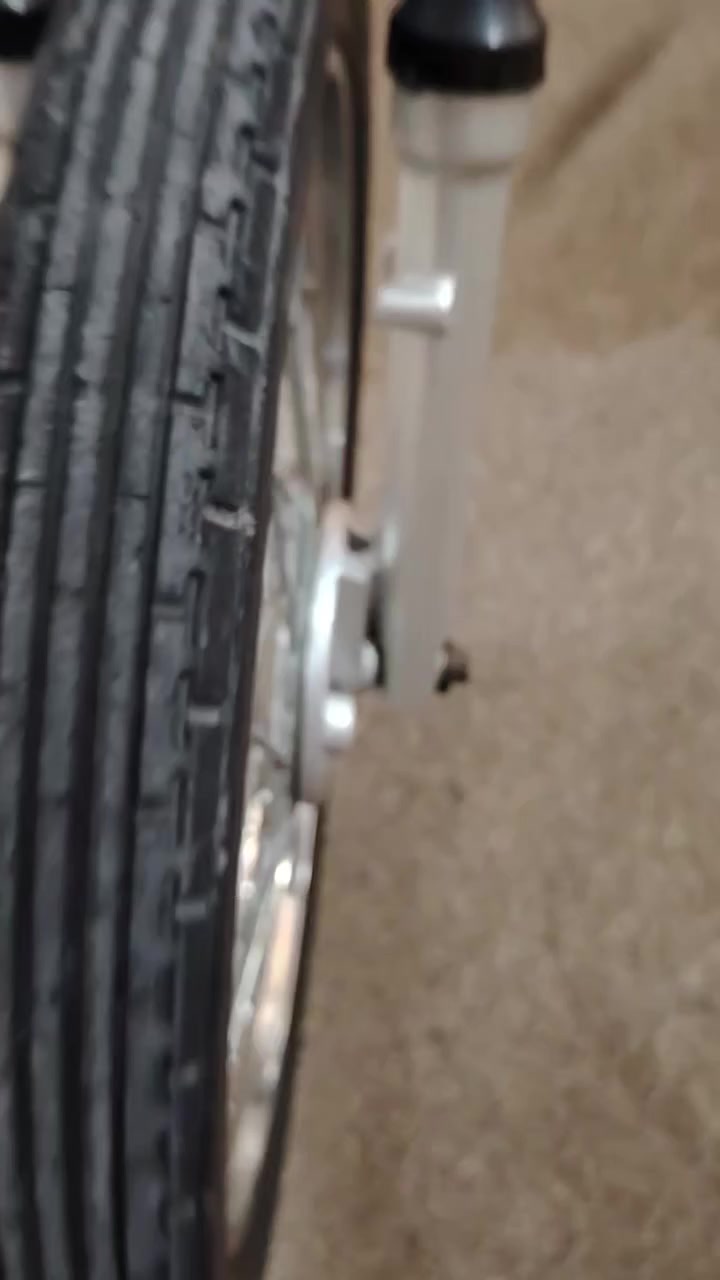 السلام عليڪم
دراجه موديل 26صارلها شهرين من معمره دراجه مامفتوحه نامه شلامجه دراجه مكفوله الرقم ***********
