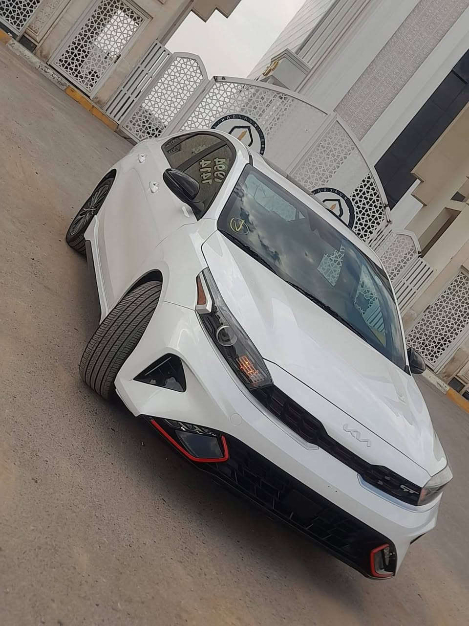 السلام عليكم كيا فورتي للبيع سياره موديل 24 فول ومواصفات واحد على واحد سياره بدون ايرباك بدون دواخل     🚘🚘🚘صندوق ذكي رادار كشن تدفئة تبريد كشن جلد سياره حيل نظيفه مرايه صفح حساس كير توماتيك لايت لد بصمه وتشغيل عن بعد شاشه كبيره ستيرن تدفئة الاتصال على الأرقام الاتيه 0771336600🚘🚘🚘 ***********🚘🚘🚘***********🚘🚘🚘
