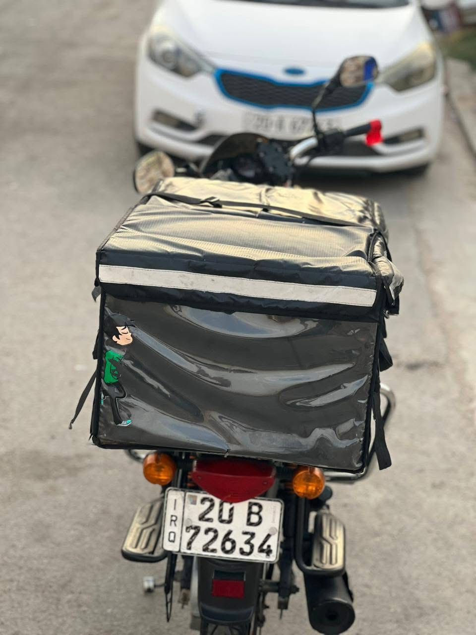 السلام عليكم شباب 
بوكسر جبلي مديل 2022 طالعه ب2023
مرقمة لوحات انكليزي تحويل ثاني يوم 
دراجة خير من الله مكينه ناعمه سلف كهربائيات كله شغال 
للتواصل واتساب ***********
مكاني بغداد مدينة الصدر ♥️
السعر مليونين قفل 🤍
