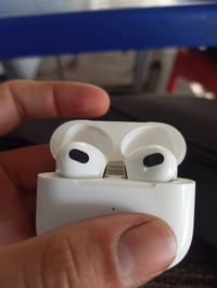 السعر 160 الف مكاني بغداد كرادة  عندي توصيل ... واذا مو اصلية ترجع    ...