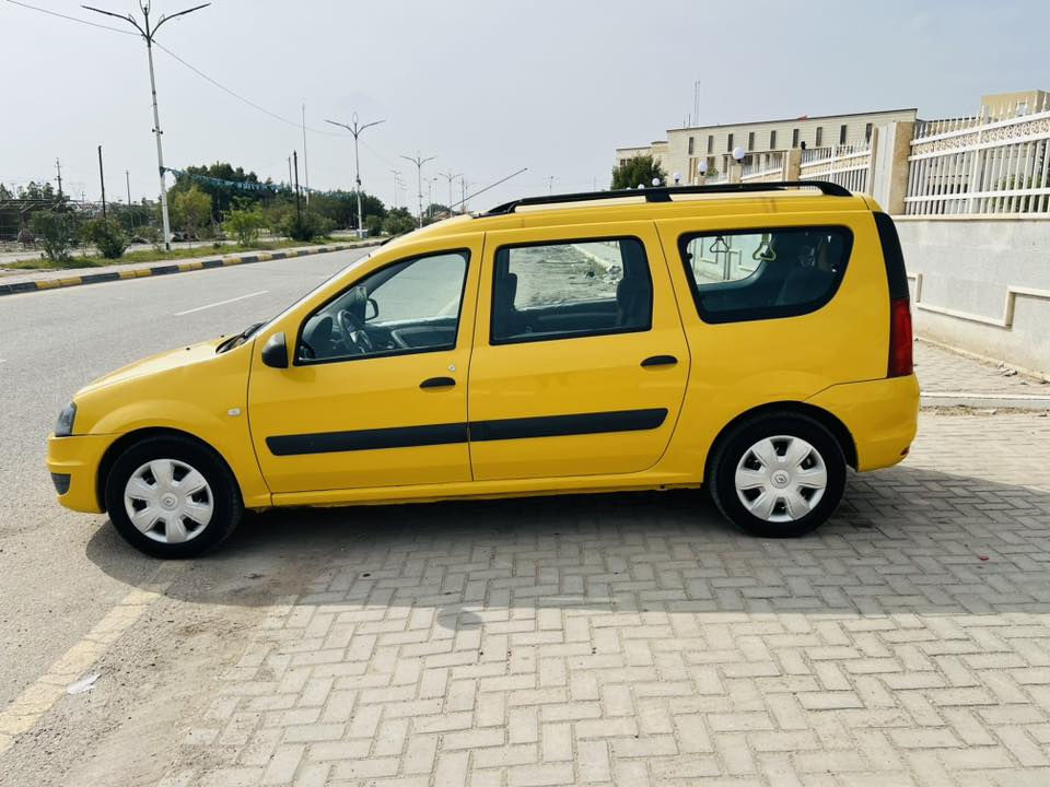 سلام عليكم رينو لوكان ٢٠١٢رقمً نكليزي مكفوله كفاله عامه سنويه جديده تبريد شغال كير ومكينه ع شرط سياره جديده مكان سياره سماوه فظاء الخضر ‭ ***********
