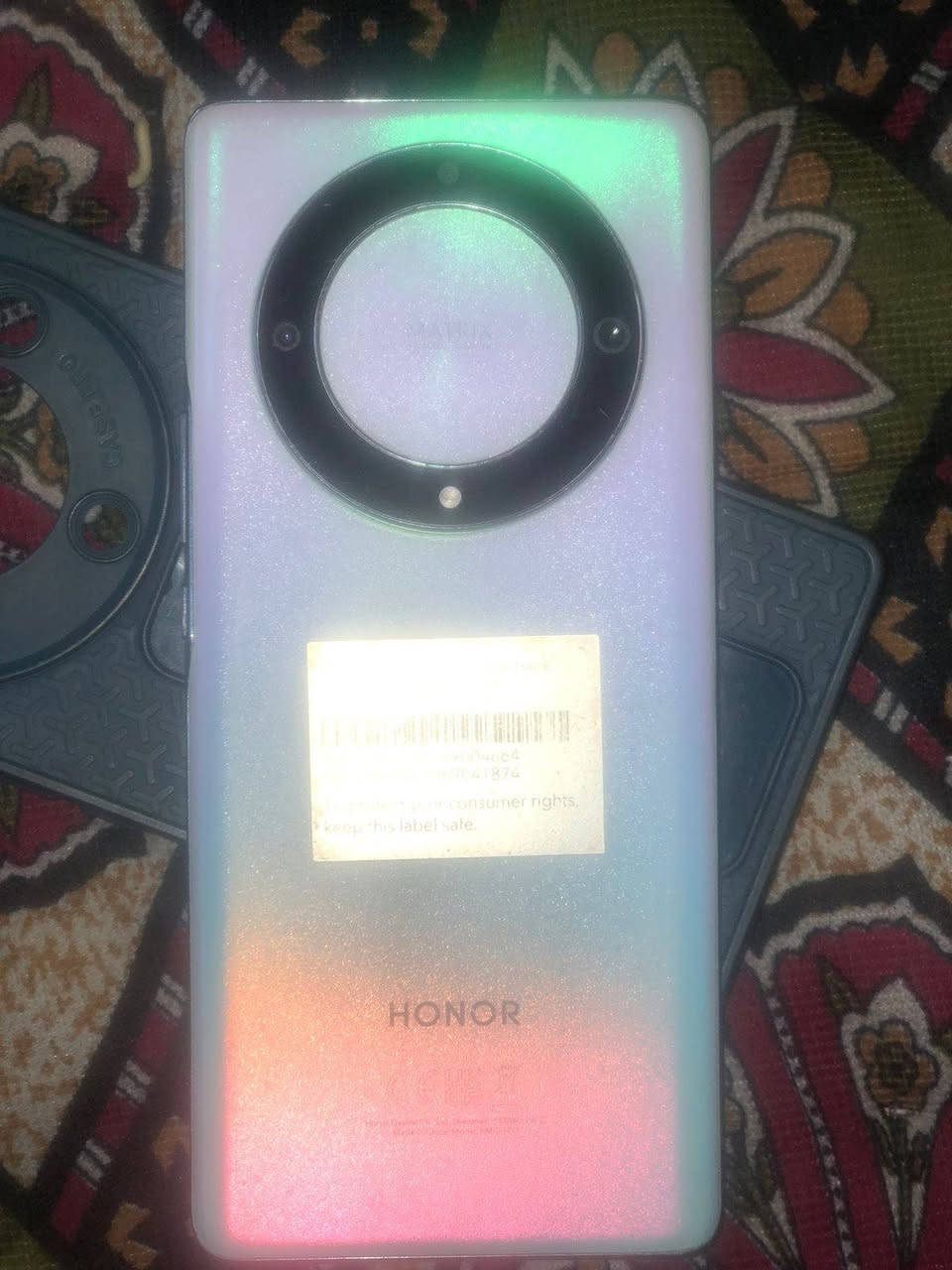 جهاز بلادي مامفتوح ولا بي أي خلل ذاكرته 256  الرام 12
الشراي وريد تلفون نضيف يدخل خاص وحاضر ٢٥٠ وبي مجال شي قليل *********** شراي خاص
