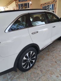 للبيع سورنتو موديل ٢٠٢٠ فول مواصفات رقم بغداد خليجي ما بيه اي ضرر مكفو...