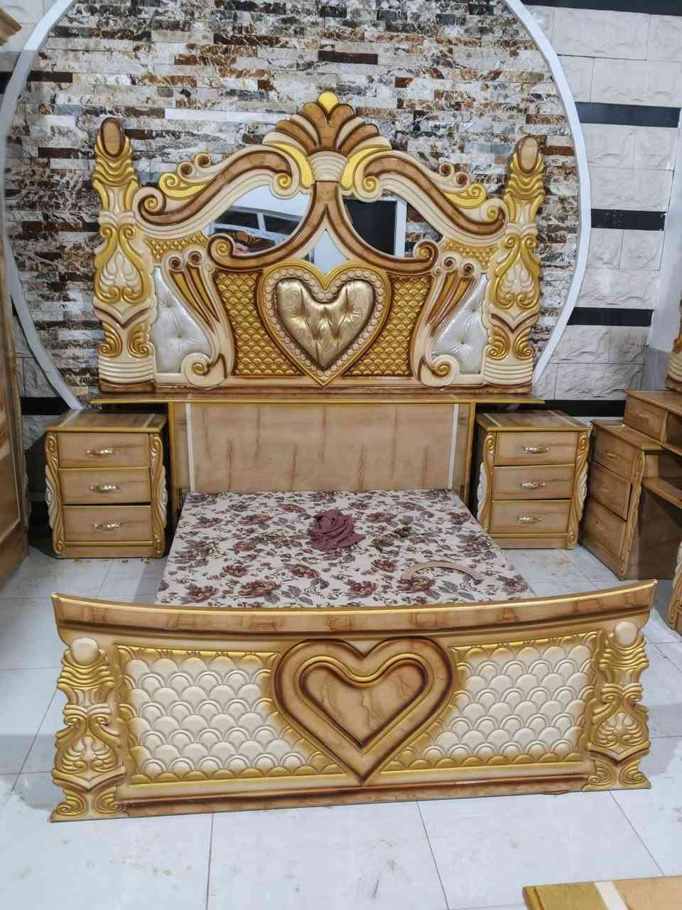 سلام عليكم يوجد عرفه نوم خشب صاج البيع السعر ٧٥٠ بيها مجال العنوان قضاء الرمانه لاستفسار علا هاذ الرقم ***********
