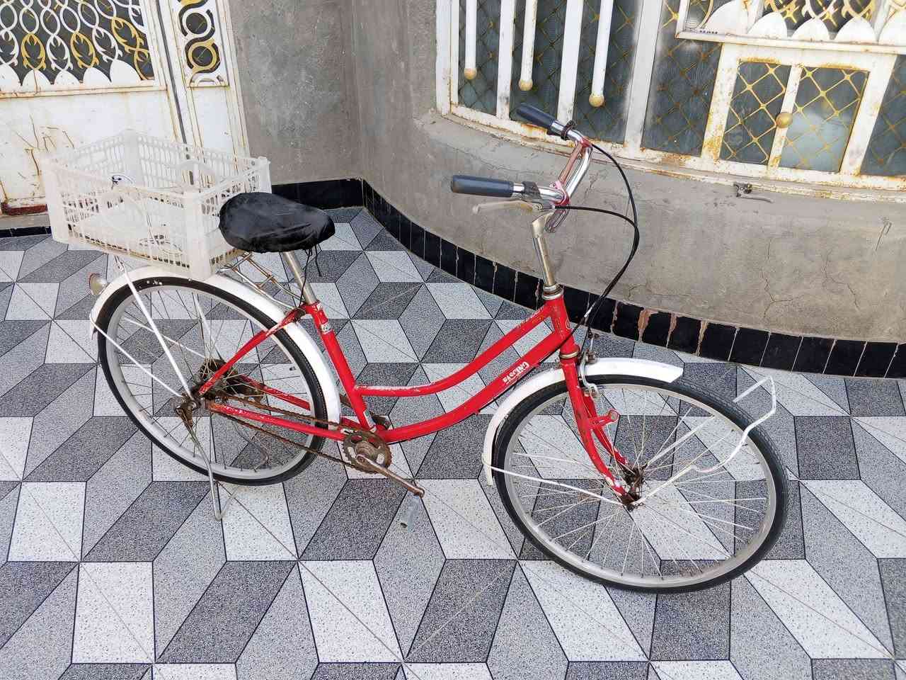 للبيع حجم 26 كامل جاملغات بريك خلفي امامي ترات جدد عوزه بس خزان 50 او بيه مجال او مراوس بحجم 27


**إذا كنت صاحب هذا الإعلان وتريد حذفه لأي سبب، رجاءا أرسل رسالة إلى الدعم الفني**