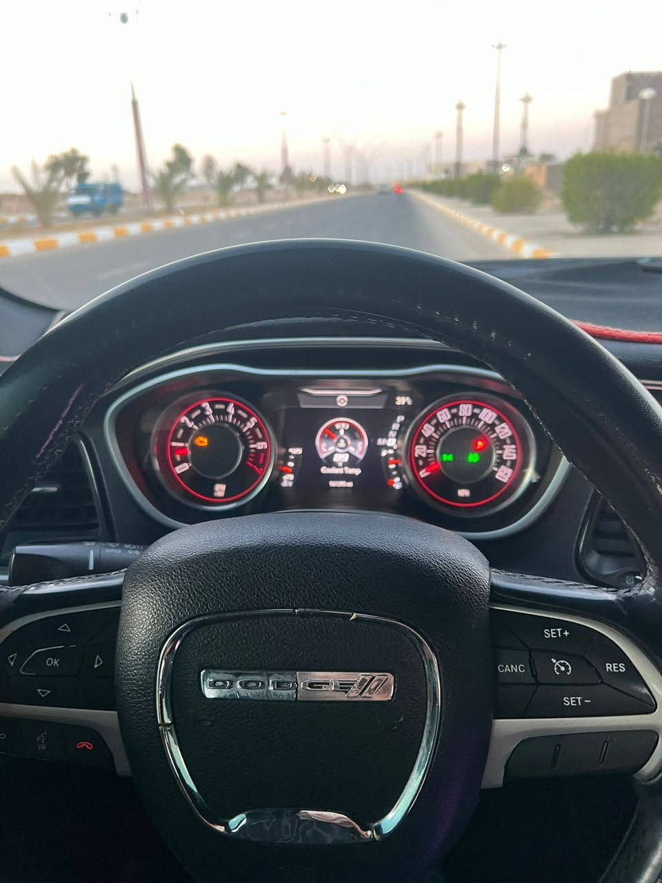 جالنجر sxt للبيع
موديل   2016 

كشنات كهرباء

كشن حضن

تشغيل عن بعد 

بصمة وبصمة ابواب

قطعتين تبريد السياره ما تعاني من كل مشكله

كامله من كلشي عليهه ادامه للمكينه من كل النواحي صافيه السياره وتجي وشتوف 

رقم السياره بغداد تحويل ثاني يوم حادث السياره جاملغ وبنيد مبدل و مصبوغ مرفق صوره للحادث علما ان المحرك والكير مامتاثره بالحادث 

السعر  143 بيها مجال 

للاستفسار ***********
