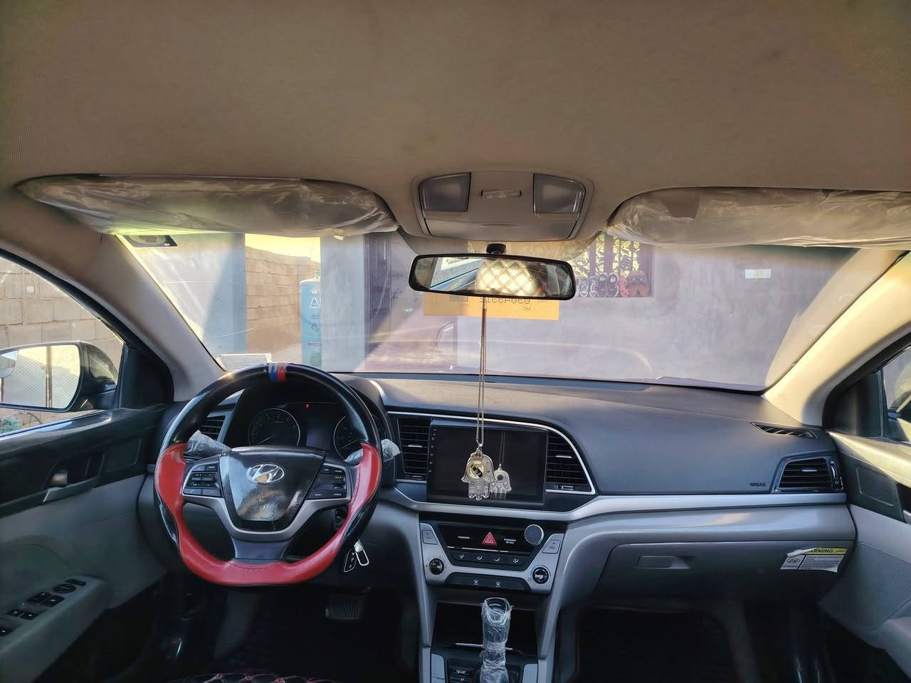 سلام عليكم
النتره 2018 فئه SE
محرك 2000دوش على وضع الشركه
كير AT على وضعيه الشركه
فقط بنيد بدون دواخل بدون لغد شاصي السونار مرفق 
منضومه زنون كامله 3 انضمه قياده ماشيه 78 بسمي مكاني بغداد *********** السعر 128 وبيها مجال
