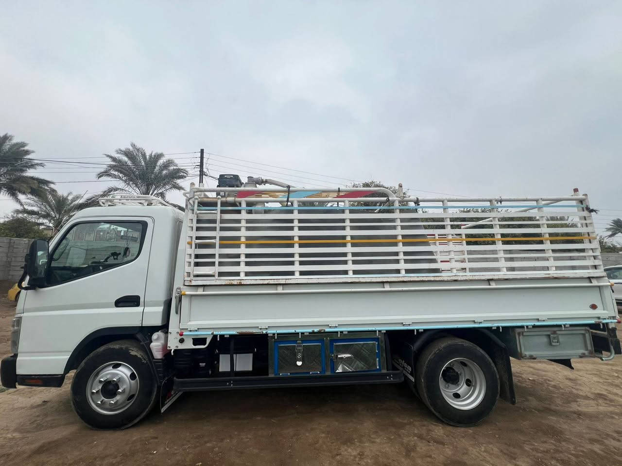 السلام عليكم كنتر للبيع 2024 كفالة عامه ماشيه 55 ألف ***********
