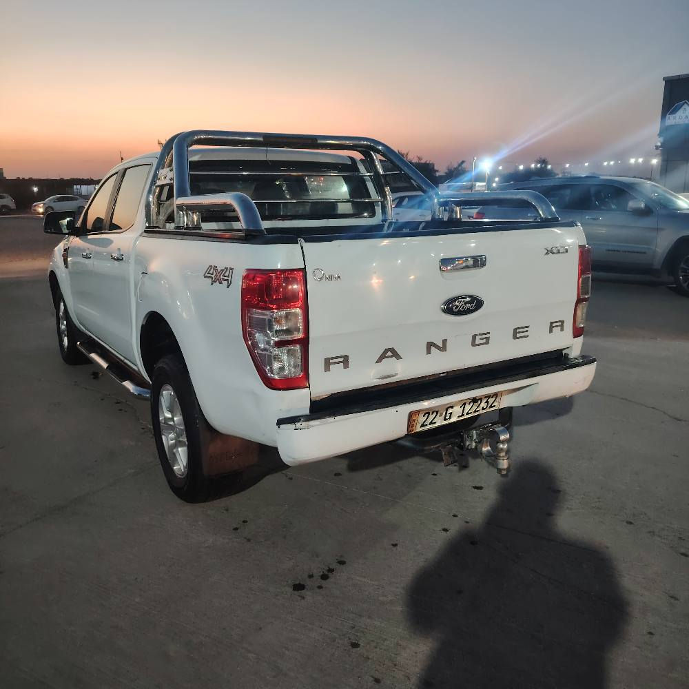 قطعتين صبغ چاملغ وبنيد گير عادي دبل اكسل 4×4 جاهزه مابيها اي نقص السعر 115/وبيها مجال بيع مستعجل الرقم *********** أربيل, العراق
