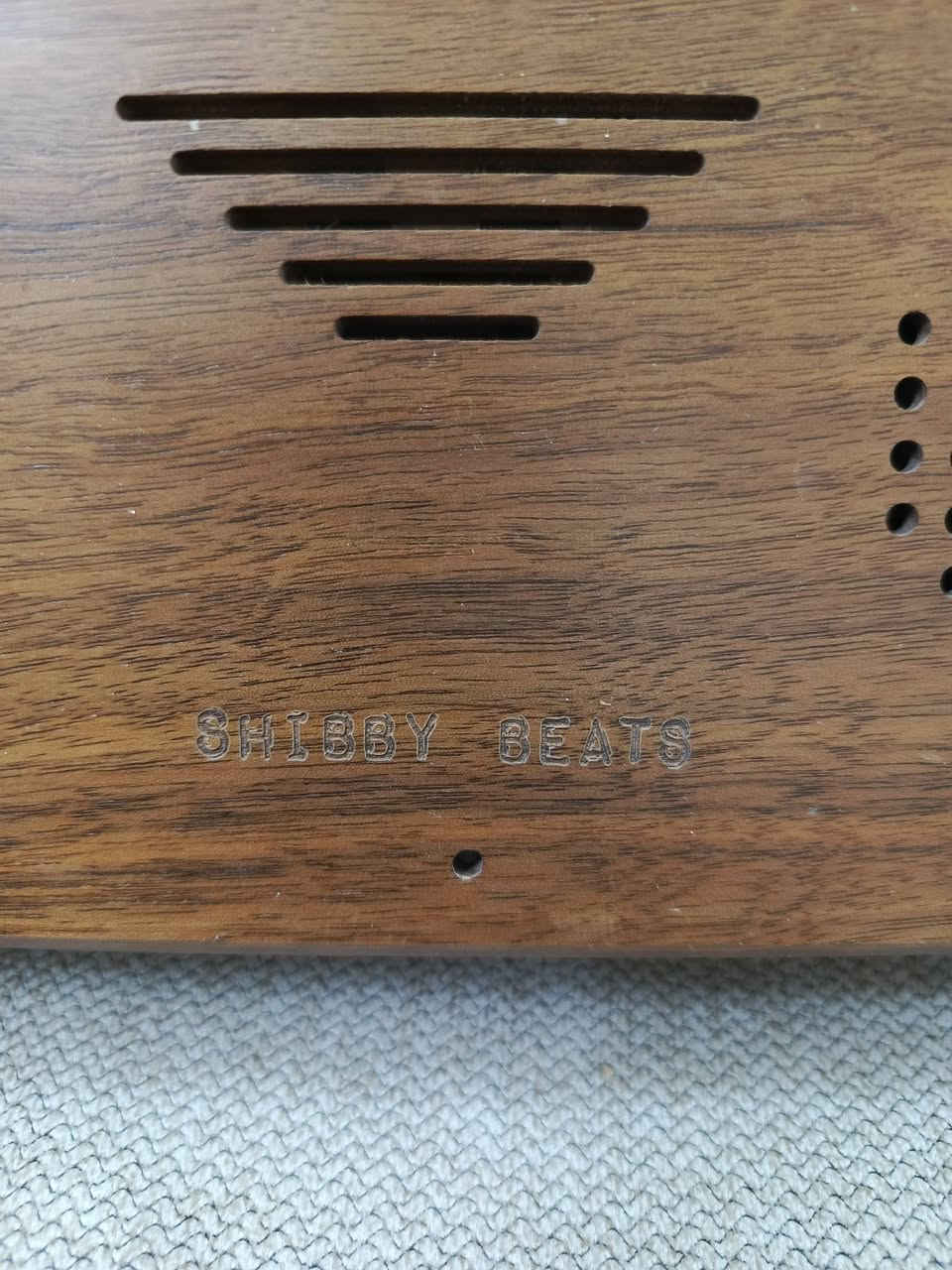 امبي ثري بلوتوث عمل يدوي كله خشب السعر 25


**إذا كنت صاحب هذا الإعلان وتريد حذفه لأي سبب، رجاءا أرسل رسالة إلى الدعم الفني**