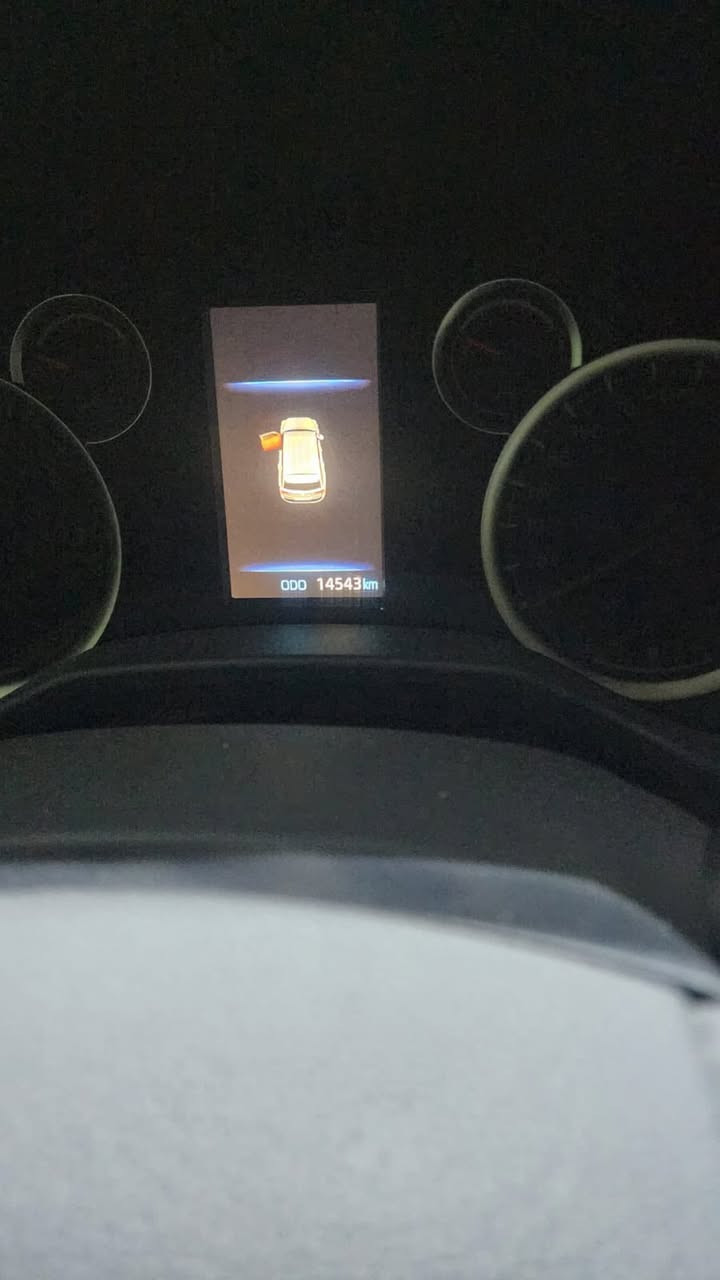 للبيع لاندكروز موديل 2024   مكفولة كفالة

 عامة من كلشي 6سلندر 4000 سياره ساز  اصلي

السياره بأسمي رقم بغداد

مواصفات السياره ماشيه 14 الف حقيقي جبته زيرو على ايدي  

فتحة سقف 

٤كامرات 

جنطة كهرباء 

كراسي جلد 

كراسي كهرباء 

شاشات تطبيق اصل 

3 شاشات 

كراسي تدفئة 

كراسي تبريد 

لايت زنون 3 عدسات 

كشاف لايت 

زراك لايت 

3 قطع تبريد 

جامات تصعد وتنزل كهرباء اوتو 

مري كهرباء وشفط 

نضام SPORT

نضام OTOhold

نضام صعود الجبال 

نضام المنحدرات 

داخل جلد بيجي 

بك لايت LED 

كامرات خلفية وامامية 

حساسات أمامية 

حساسات خلفيه 

سياره جديدة حيل

مكان السيارة بابل

سيارة بسمي تحويل مباشر

***********
