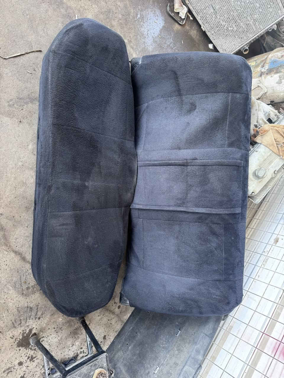 للبيع استخدام عراقي جدد
كشنات جلد اسود 
ابطاين تخم صاج 
دشبول اسود فرس اسود 
دشبول خلفي 
هاتف ***********@إشارة
