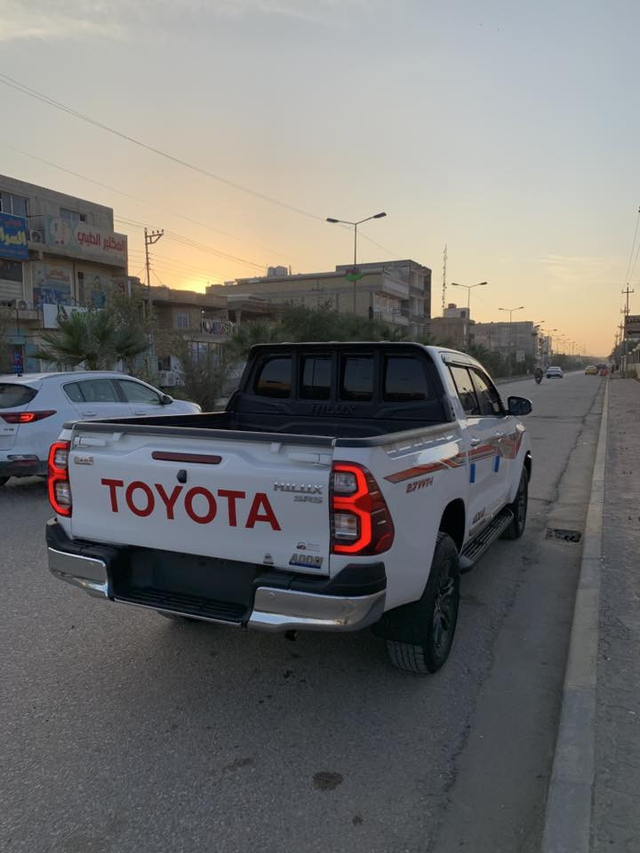 تويوتا هايلوكس موديل 2025 رقم بغداد كفالة عامه ماشيه 15 الف ام لضمان فول مواصفات شركة ساز SAS فور ويل 
شاشة كبيرة 
رادارات 
تبريد مقاعد 
مثبت سرعه 
جام اوتو 
كامره
حساسات 
شاحن وايرلس 
دوشمه ارضيات 
دوشمه كشنات 
وبعد باقي لمواصفات معروفه 
العنوان ميسان العماره مركز المدينه قطاع 30 
***********
